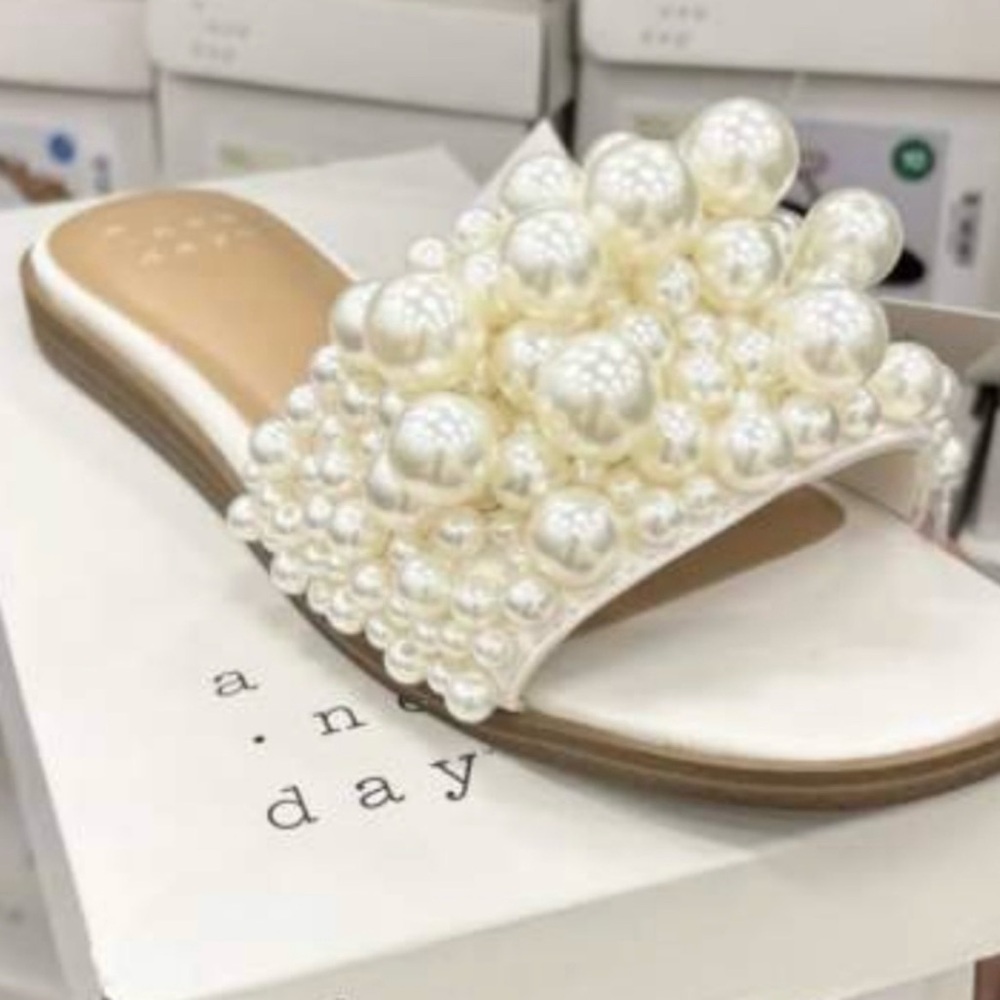 Pearl Sandals Cream Slip-On A New Day